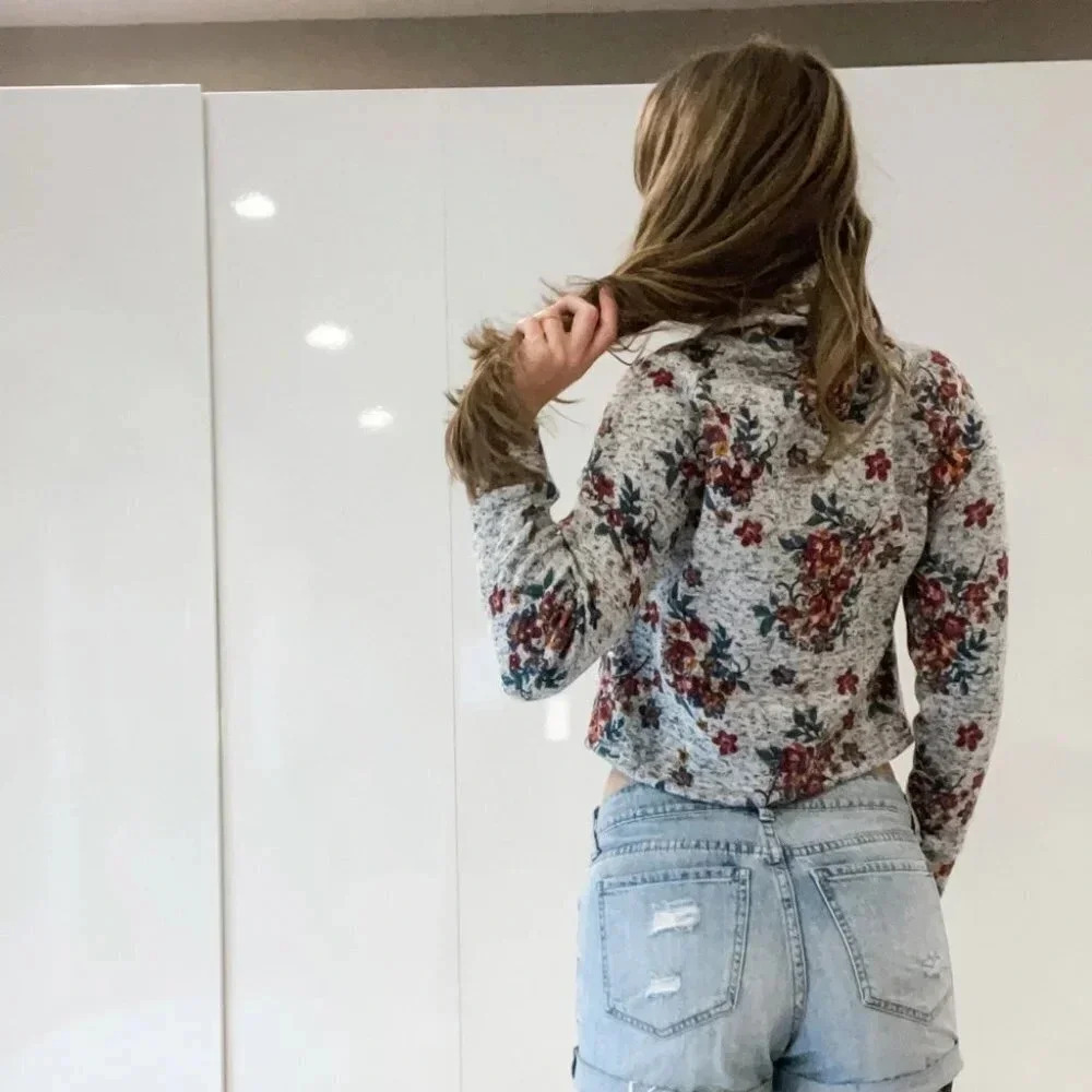 Crop top sweater - Picture 4 of 14